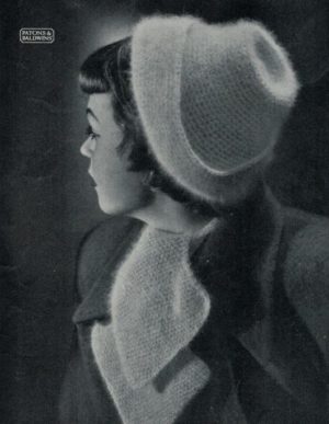 Patons 280 - Lady's Hat & Scarf - Cashmere