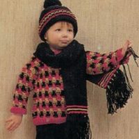 Sirdar 108-39 Winter Outfit image2