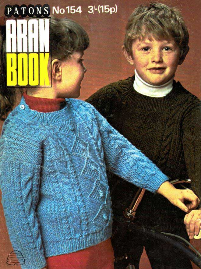 Patons Aran Book No 154 12 Designs for the family in Capstan
