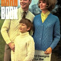 Patons Aran Book No 154 - 12 Designs for the family in Capstan
