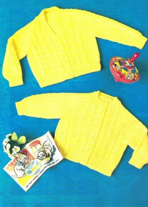 Patons 180 - Baby Scene - 15 designs of Knitting and Crochet for Tinies and Toddlers - Image 24