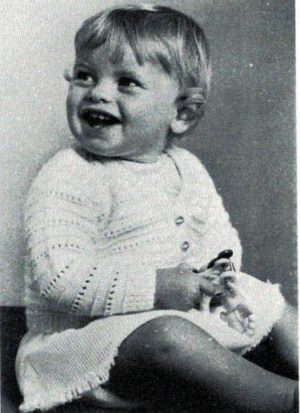 Patons 6260 - Toddlers Cardigan and Jumper - Image 3