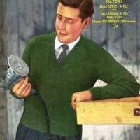 Sirdar 7647 - Man's V neck jumper