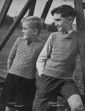 Patons Knitting Book No 200 - Boy's Pullovers - Image 2