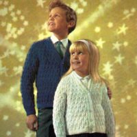 Patons 9635 - Child's raglan cardigan