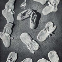 Robin 539 - Baby's bootees, shoes and mittens