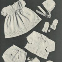 Llama 406 - Baby Layette