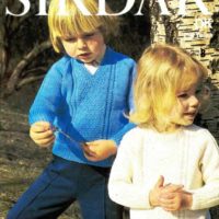 Sirdar 4115 - Raglan Sweaters for 2-4 years