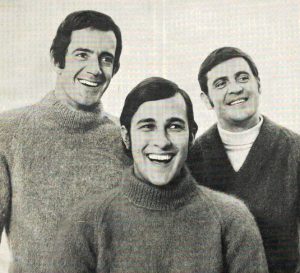 Patons 105 - Raglan Jumpers for Men - Image 3