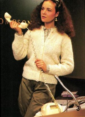 Patons 650 - Lady's handknits with Flair - Image 10