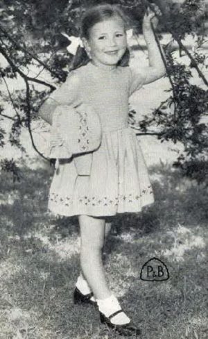 Patons 614 - Childrens Wear 2 to 8 - Image 9