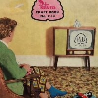 Patons Craft Book C14 - Gifts to knit
