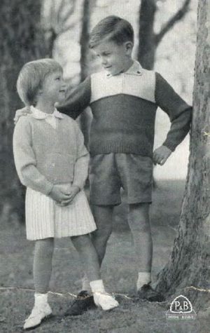 Patons 654 - Childrens Wear 2 to 8 - Image 7