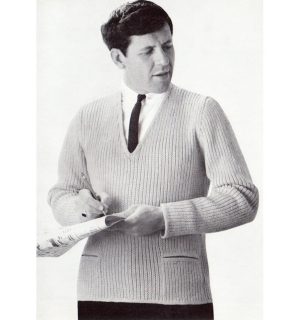 Patons 721 easy-going knits for men - gallery image - pullover 7212