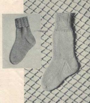 Patons C11 - Gloves and Socks - gi - toddlers and kindergarten socks