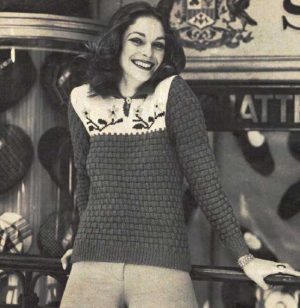 Patons 504 - Ladies totem 8 knitting designs - 8 jumper