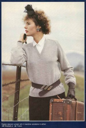 Patons Classic Collection No 53 - 10 ladys jumper with v or round neck or polo collar