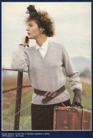 Patons Classic Collection No 53 - 10 ladys jumper with v or round neck or polo collar