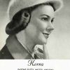 Patons 367 - hats and gloves - kerra