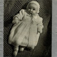 Patons KB 299 - chickadee - front cover.pdf